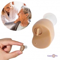Внутрішній слуховий апарат для літньої людини 